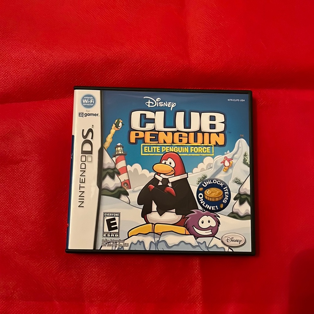 Club Penguin Elite Penguin Force - Nintendo DS Game